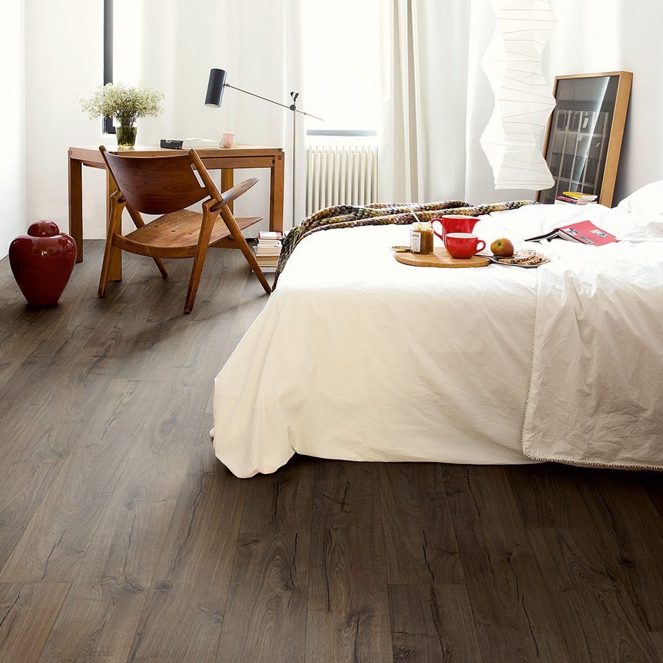 Overview Premium Floors Quick-Step Impressive 8 mm Laminate Classic Oak Brown