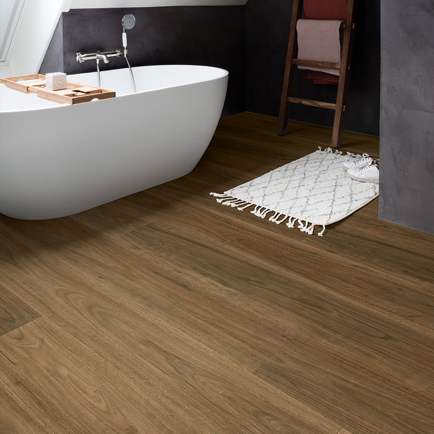 Overview Premium Floors Quick-Step Majestic Laminate Spotted Gum