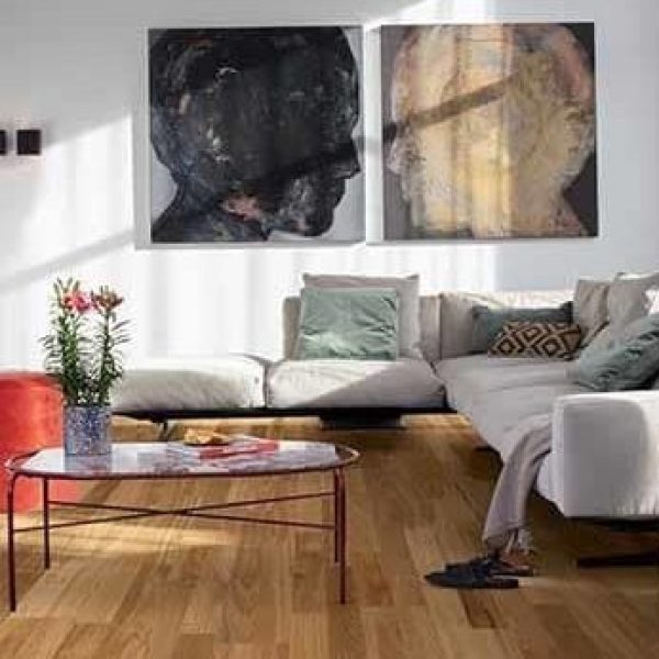 Hybrid Vs Laminate Flooring – What’s The Difference?