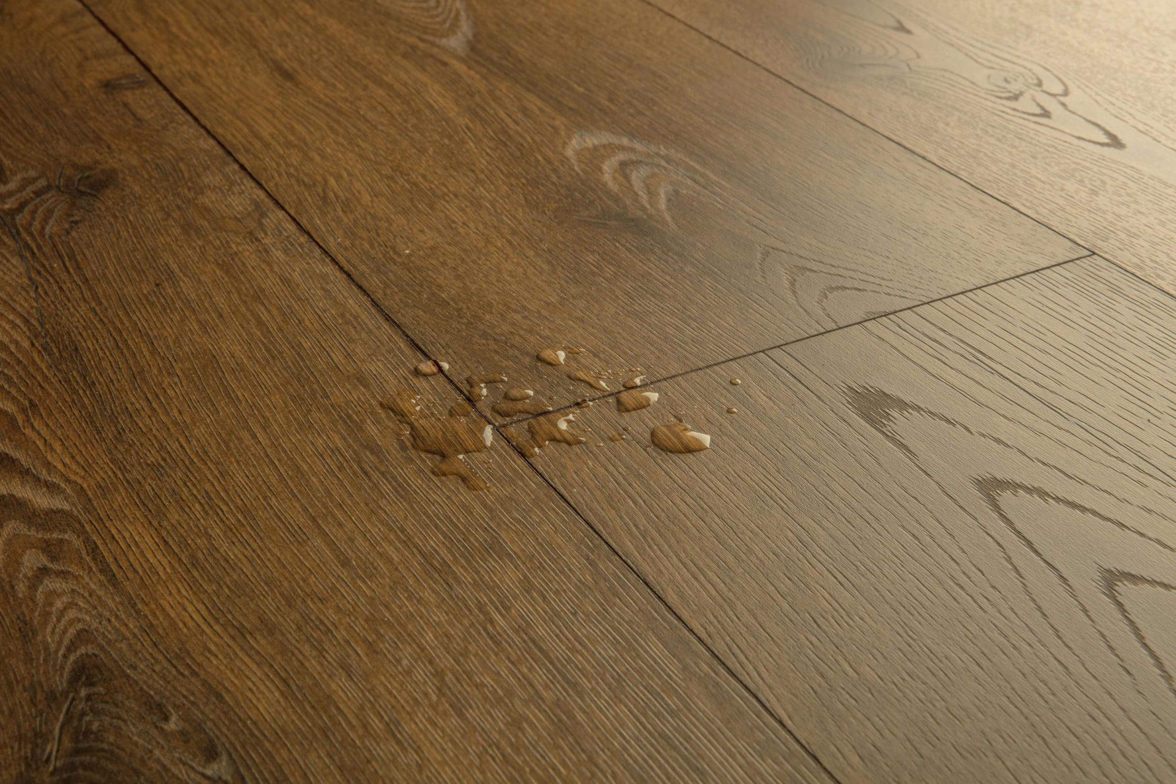 Overview Premium Floors Quick-Step Classic Laminate Cocoa Brown Oak