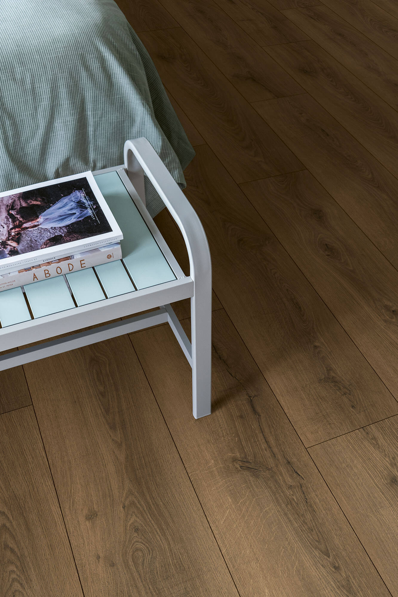 Overview Premium Floors Quick-Step Classic Laminate Warm Brown Oak