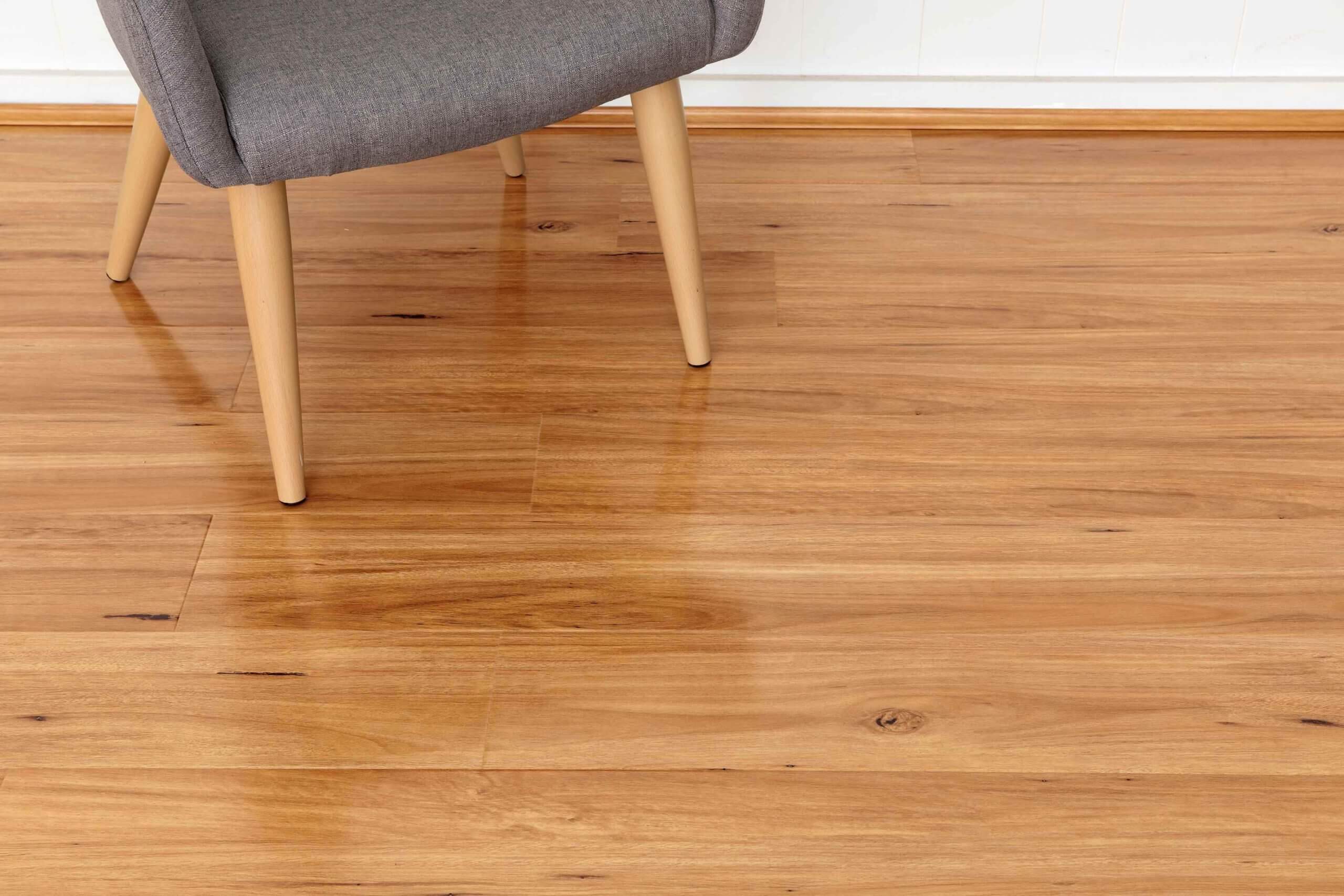 Overview Airstep Eucalyptus Steps Gloss Laminate Flooring Blackbutt