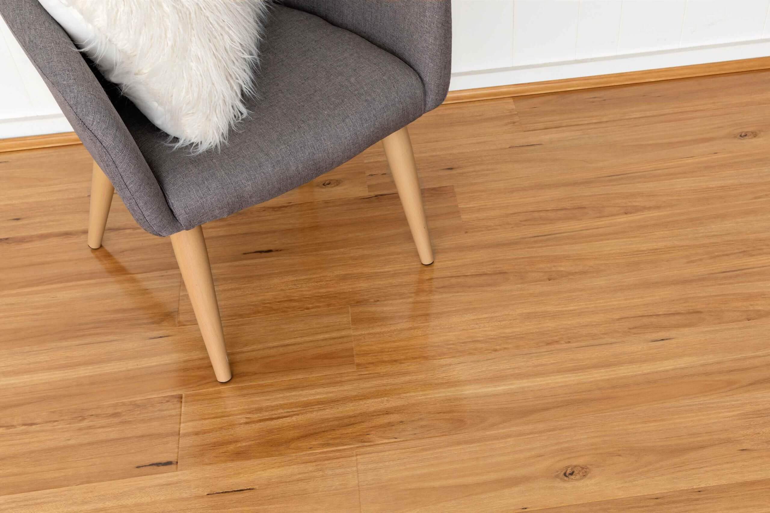 Overview Airstep Eucalyptus Steps Gloss Laminate Flooring Blackbutt