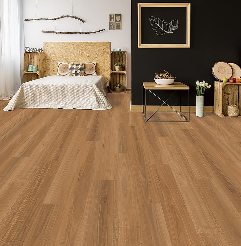 Overview Decoline Ocean Luxury Vinyl Plank Spotted Gum